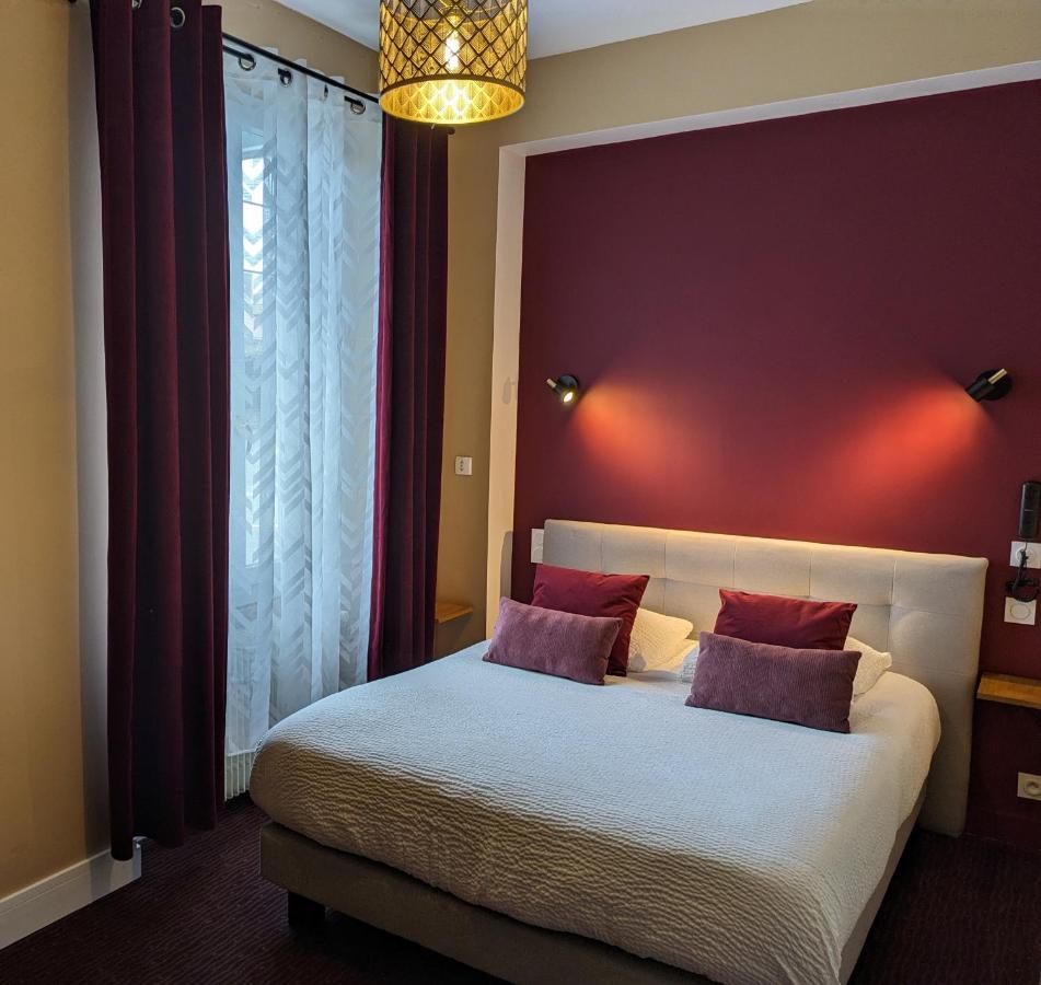 Logis Hotel Le Saint Florent Mont-près-Chambord Eksteriør bilde