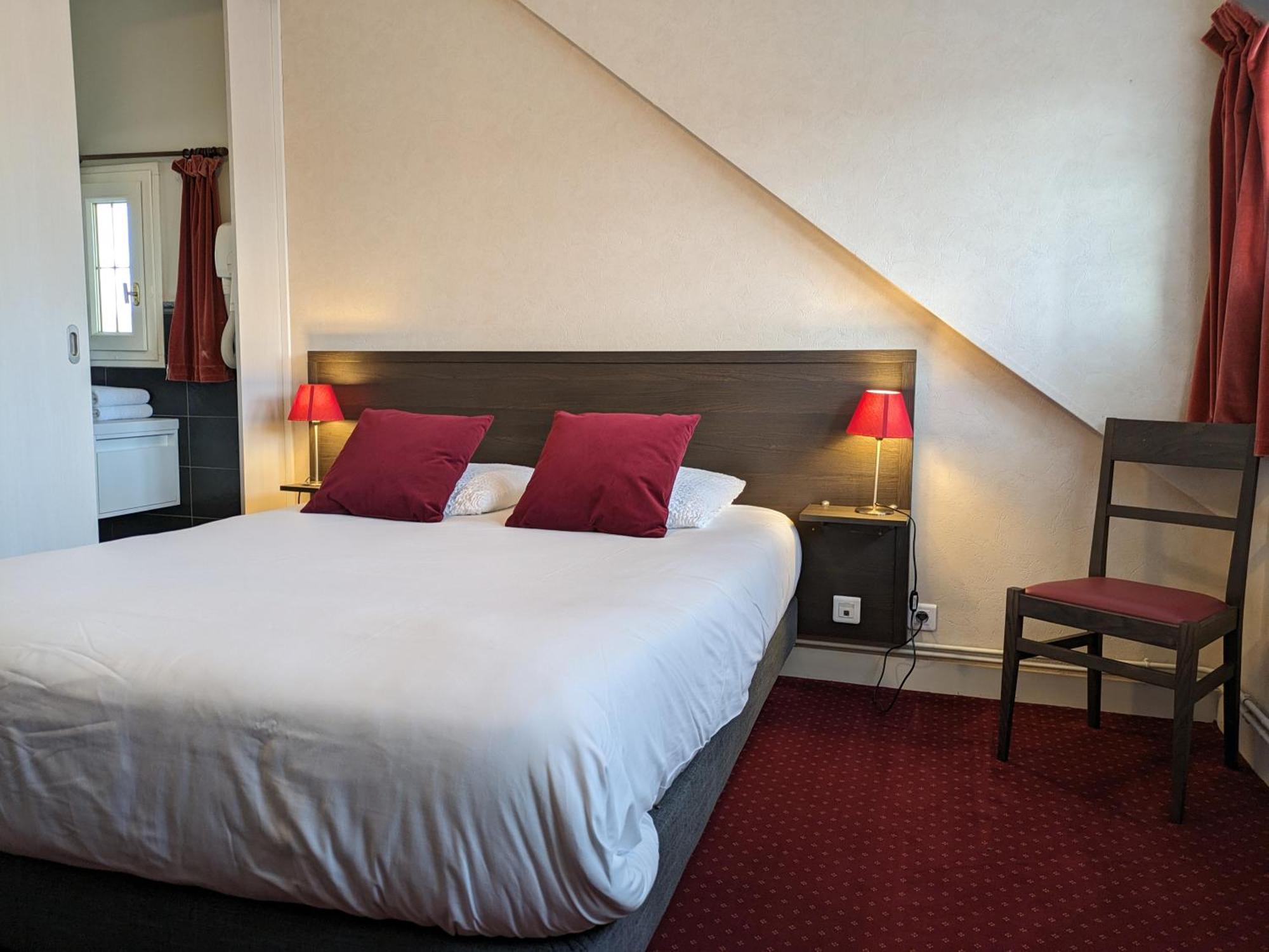 Logis Hotel Le Saint Florent Mont-près-Chambord Eksteriør bilde
