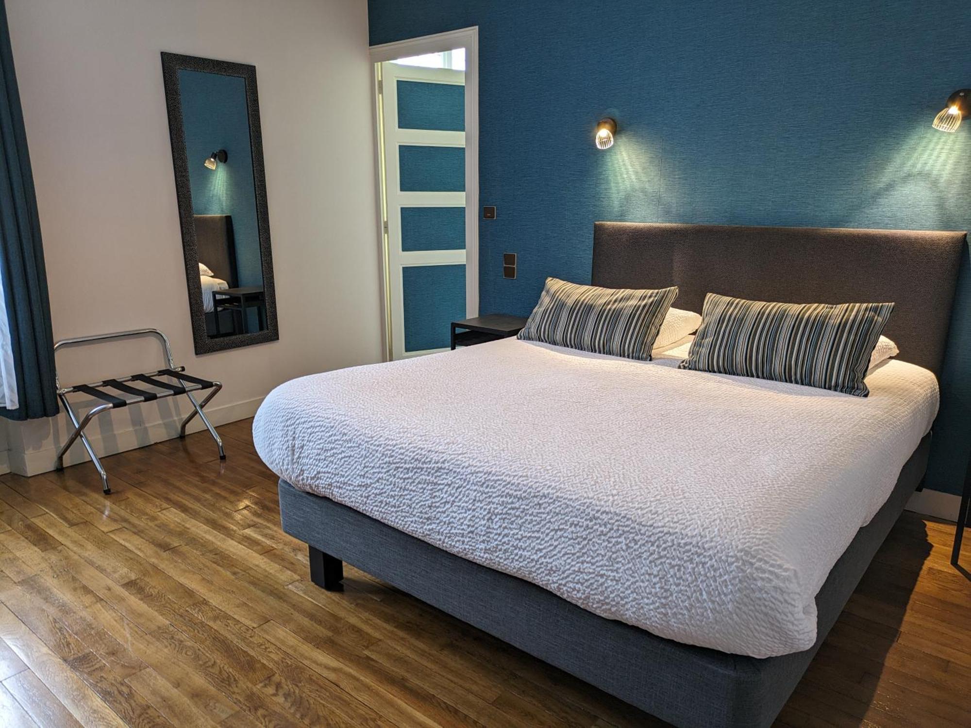 Logis Hotel Le Saint Florent Mont-près-Chambord Eksteriør bilde