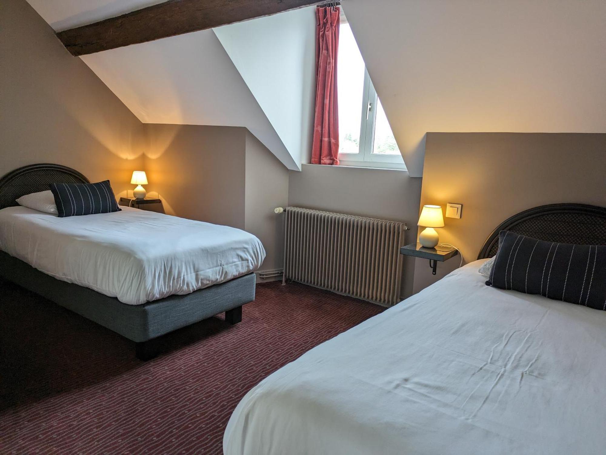 Logis Hotel Le Saint Florent Mont-près-Chambord Eksteriør bilde