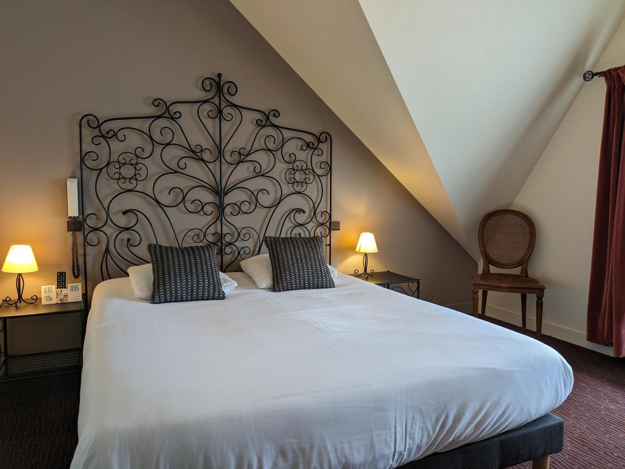 Logis Hotel Le Saint Florent Mont-près-Chambord Eksteriør bilde