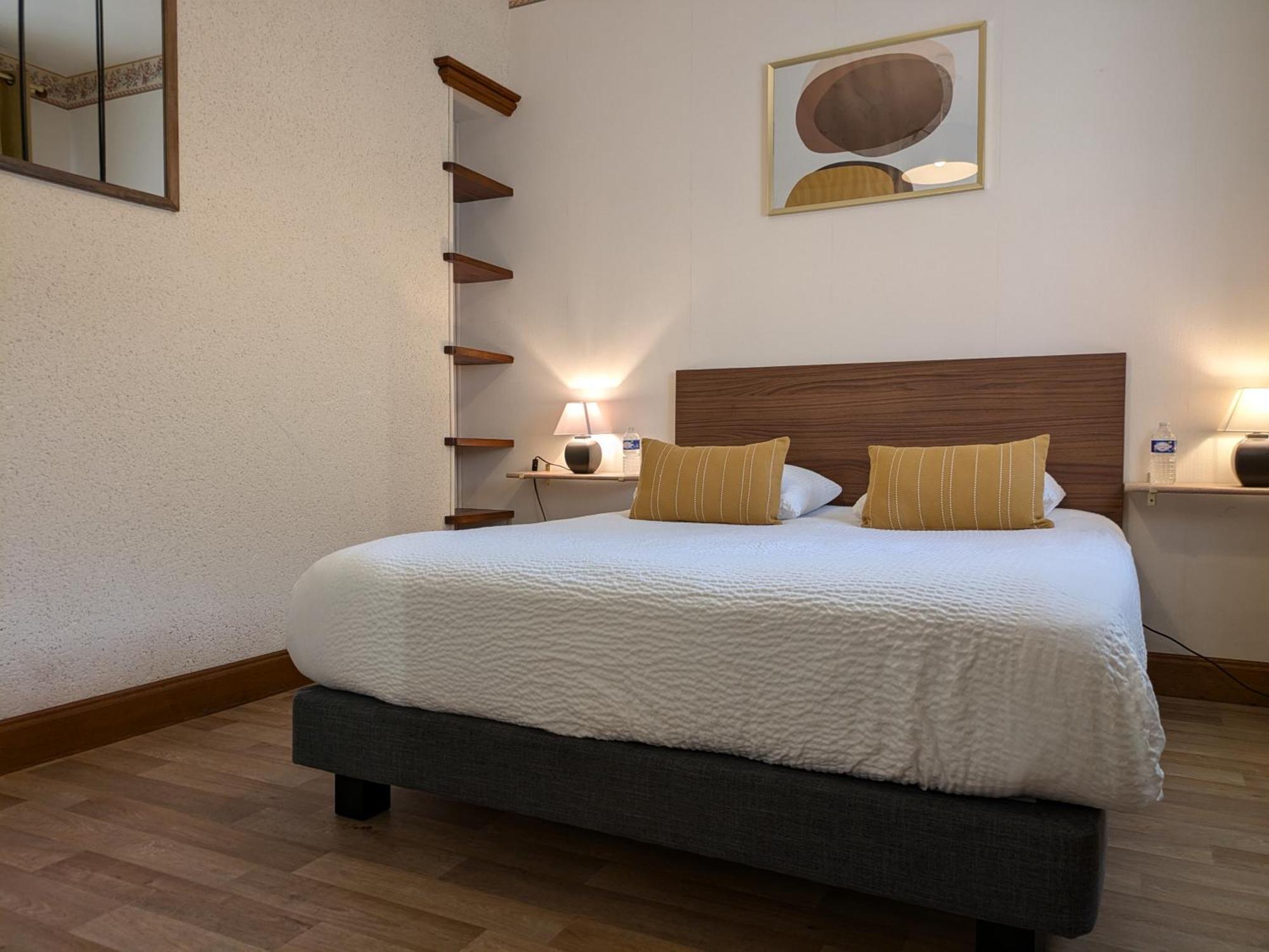 Logis Hotel Le Saint Florent Mont-près-Chambord Eksteriør bilde