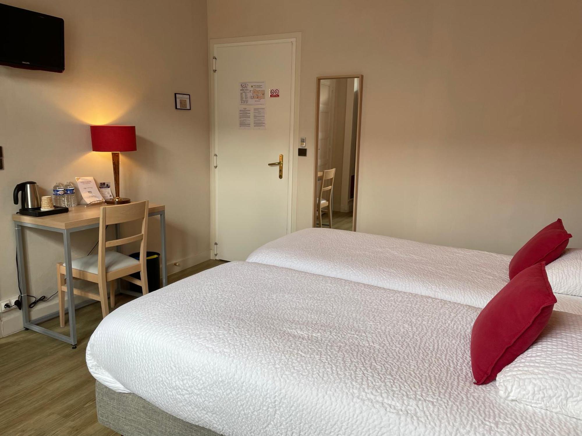 Logis Hotel Le Saint Florent Mont-près-Chambord Eksteriør bilde